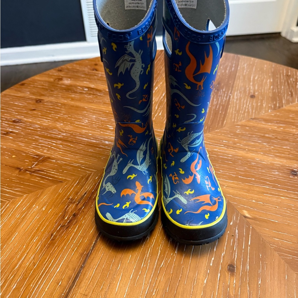 Bogs Kids Navy and Yellow Dragon Boots